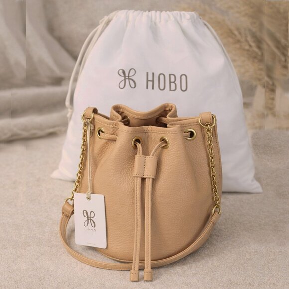 HOBO Handbags - HOBO Pier Bucket Bag Crossbody – Sandstorm  NWT + Dust Bag